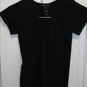 Girls black tee shirt! Size Small